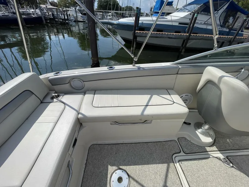 Slide: The Image of Sea Ray 280 Sun Deck 2010 - 55