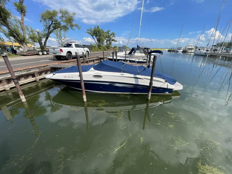 Slide: The Image of Sea Ray 280 Sun Deck 2010 - 61