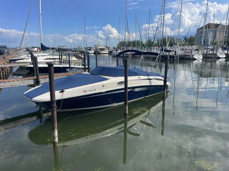 Slide: The Image of Sea Ray 280 Sun Deck 2010 - 63