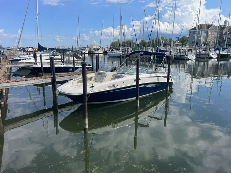 Slide: The Image of Sea Ray 280 Sun Deck 2010 - 9