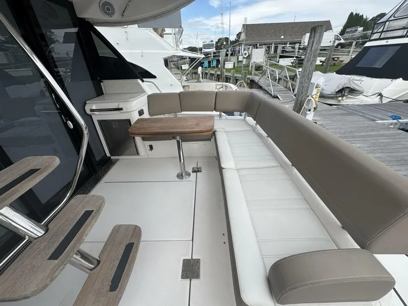 Slide: The Image of Regal 42 Fly 2017 - 10