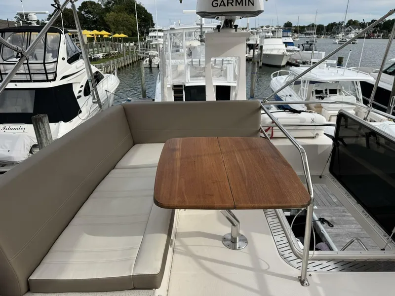 Slide: The Image of Regal 42 Fly 2017 - 43