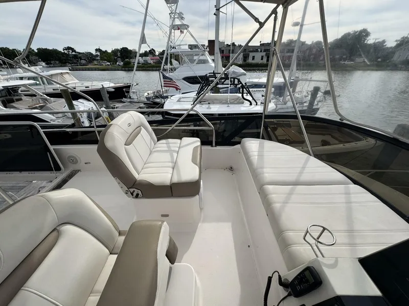 Slide: The Image of Regal 42 Fly 2017 - 47
