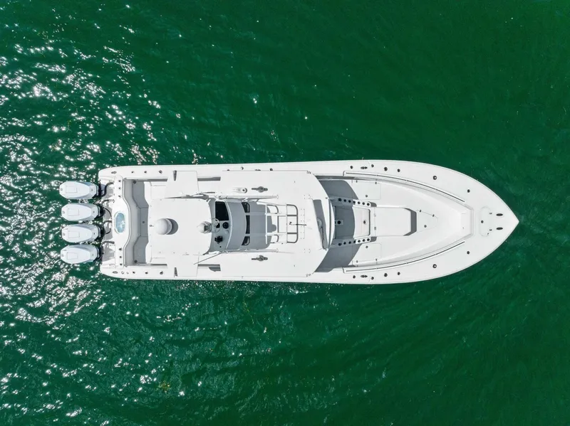 Slide: The Image of Yellowfin 42 Offshore 2017 - 25