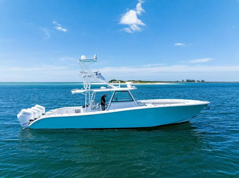 Slide: The Image of Yellowfin 42 Offshore 2017 - 26