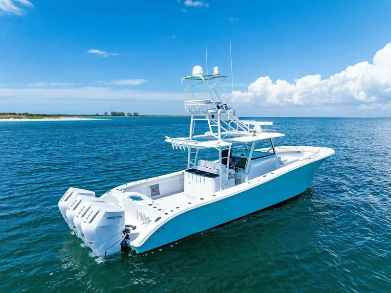 Slide: The Image of Yellowfin 42 Offshore 2017 - 31
