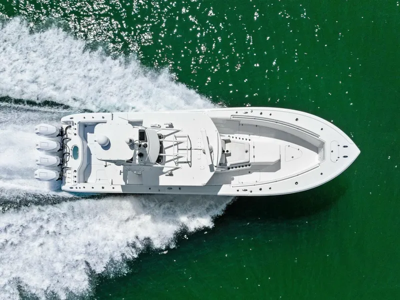 Slide: The Image of Yellowfin 42 Offshore 2017 - 33
