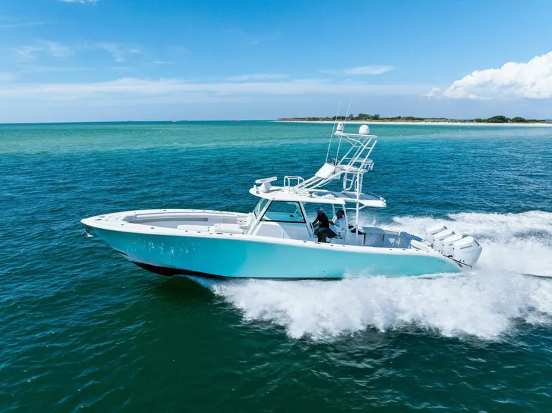 Slide: The Image of Yellowfin 42 Offshore 2017 - 40