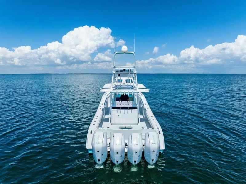 Slide: The Image of Yellowfin 42 Offshore 2017 - 42