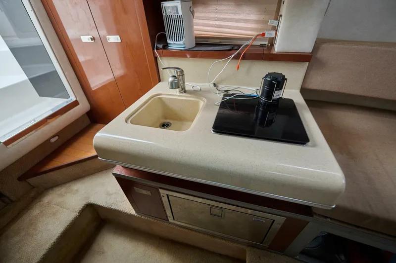Slide: The Image of Sea Ray 260 Sundancer 2011 - 15