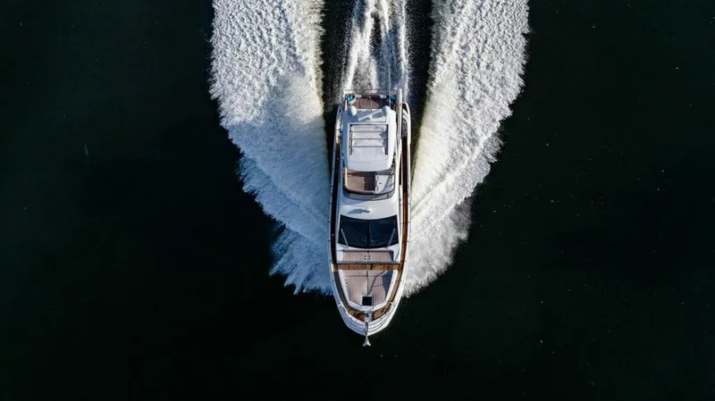 Slide: The Image of Azimut Fly 50 2015 - 13