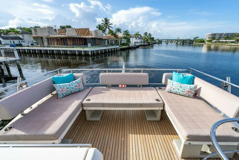 Slide: The Image of Azimut Fly 50 2015 - 36
