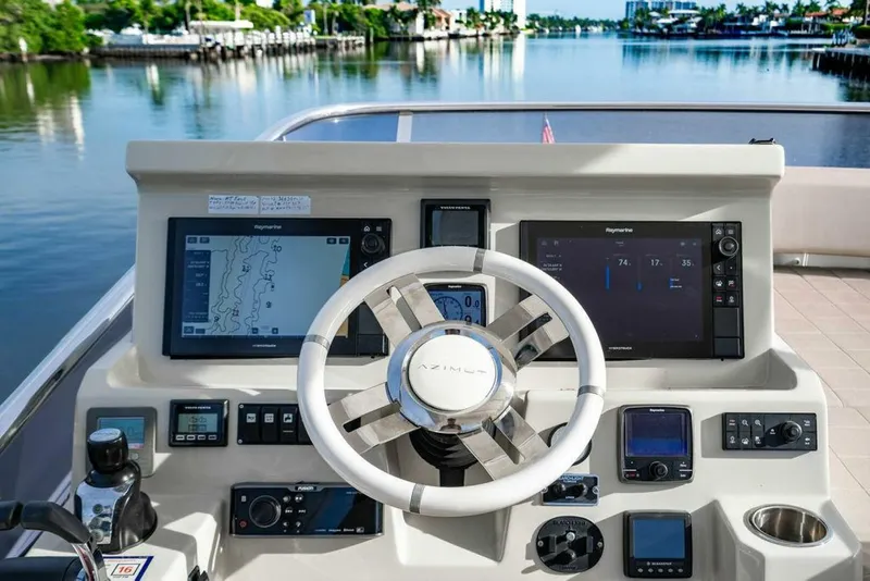 Slide: The Image of Azimut Fly 50 2015 - 43