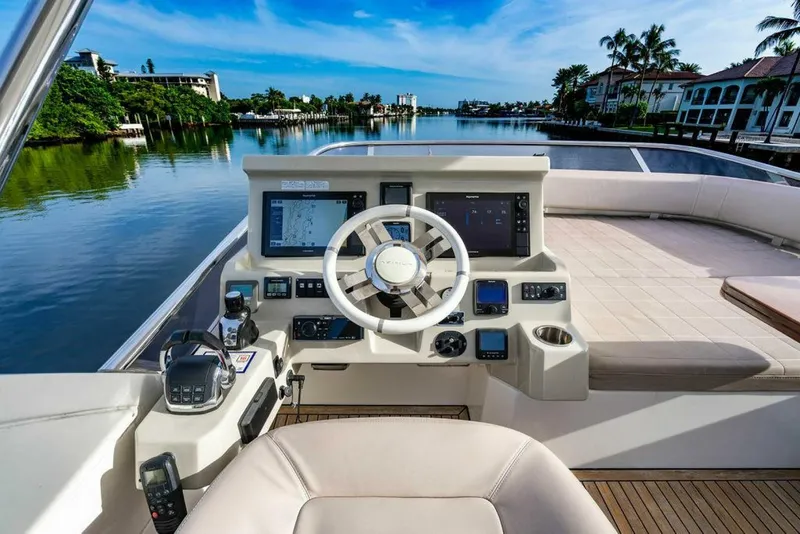 Slide: The Image of Azimut Fly 50 2015 - 44