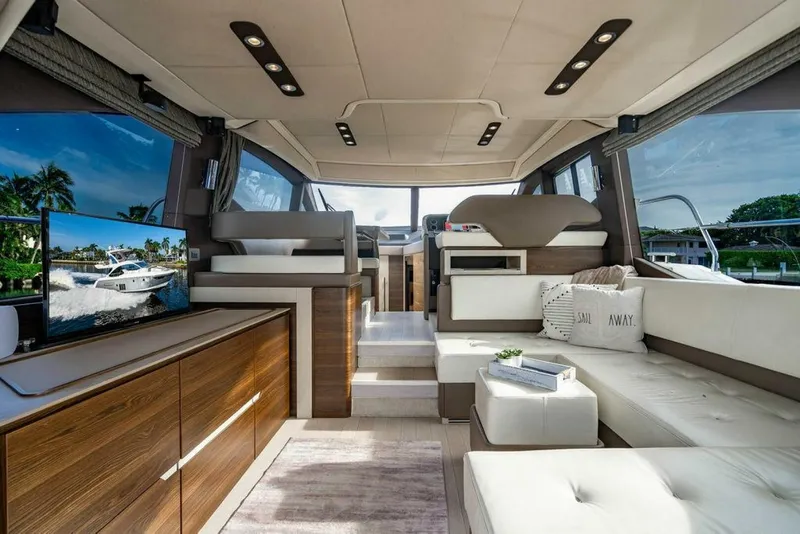 Slide: The Image of Azimut Fly 50 2015 - 52