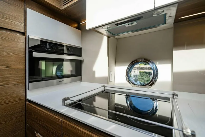 Slide: The Image of Azimut Fly 50 2015 - 77