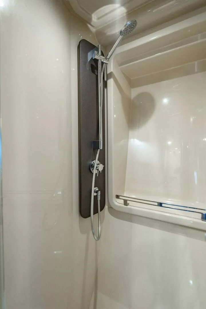 Slide: The Image of Azimut Fly 50 2015 - 88