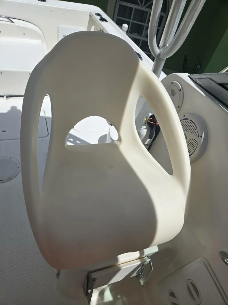 Slide: The Image of Trophy 2005 - 22