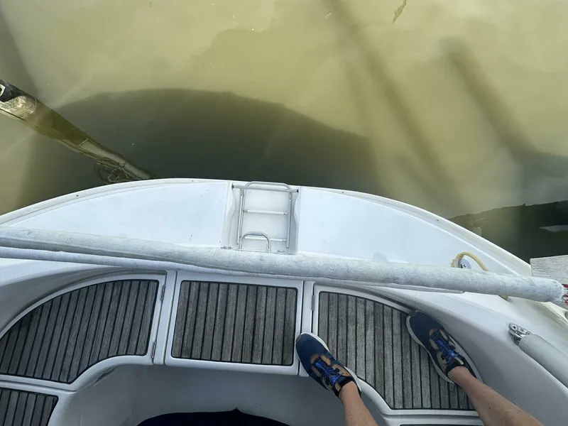 Slide: The Image of Beneteau 1999 - 16