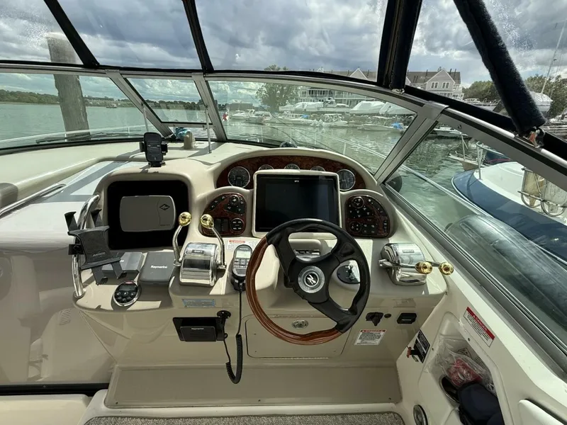 Slide: The Image of Sea Ray 320 Sundancer 2007 - 12
