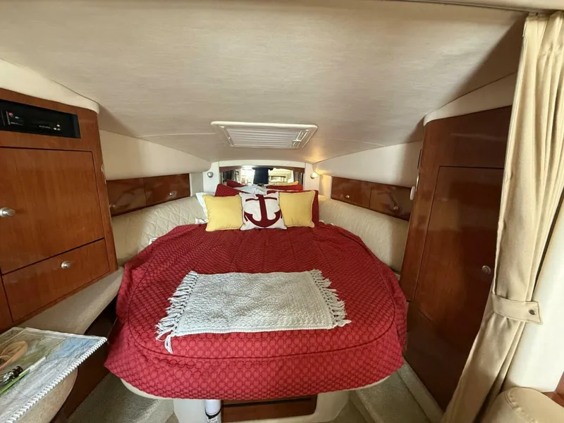 Slide: The Image of Sea Ray 320 Sundancer 2007 - 16