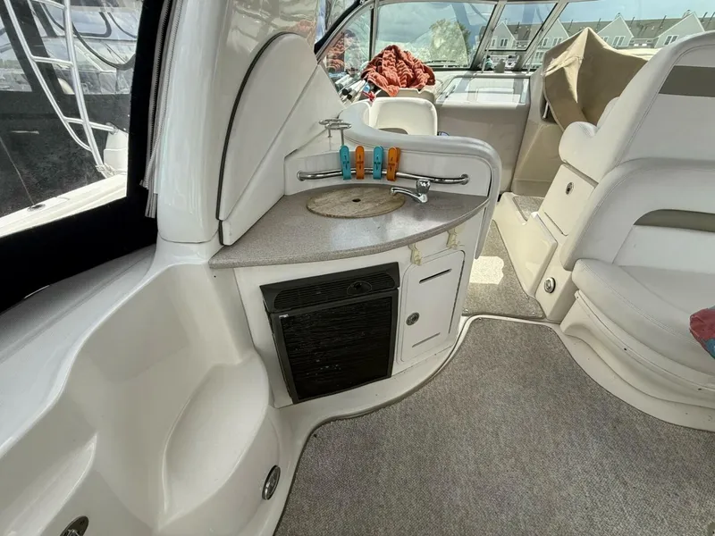 Slide: The Image of Sea Ray 320 Sundancer 2007 - 7