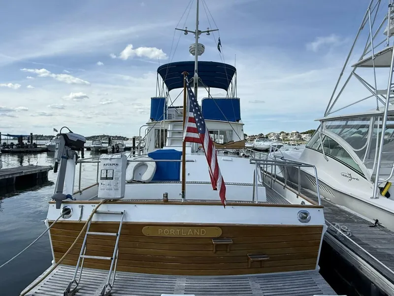 Slide: The Image of Grand Banks 42 Classic 1999 - 2