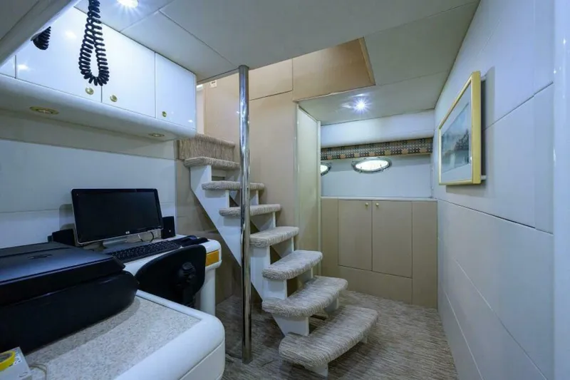 Slide: The Image of Lazzara 80 Cockpit Motoryacht 1998 - 27