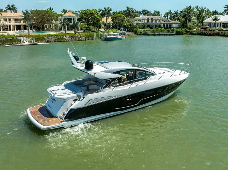 Slide: The Image of Sunseeker Predator 57 2018 - 17