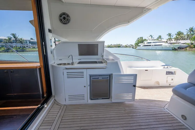 Slide: The Image of Sunseeker Predator 57 2018 - 33