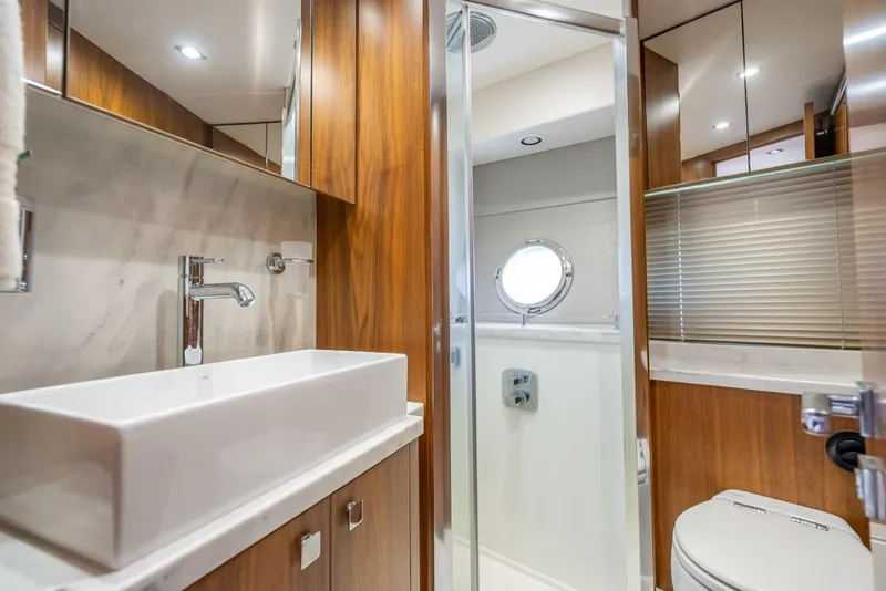 Slide: The Image of Sunseeker Predator 57 2018 - 82