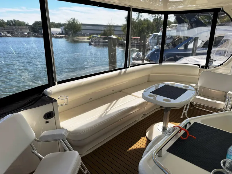 Slide: The Image of Sea Ray 390 Motor Yacht 2004 - 10