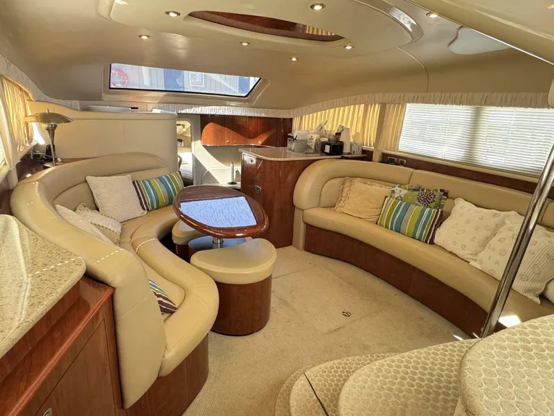 Slide: The Image of Sea Ray 390 Motor Yacht 2004 - 17