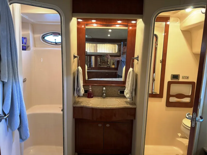 Slide: The Image of Sea Ray 390 Motor Yacht 2004 - 28