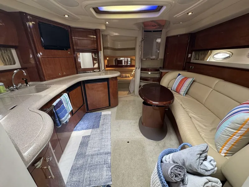 Slide: The Image of Sea Ray 420 Sundancer 2003 - 26