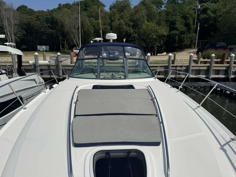 Slide: The Image of Sea Ray 420 Sundancer 2003 - 34