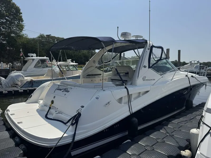 Slide: The Image of Sea Ray 420 Sundancer 2003 - 5