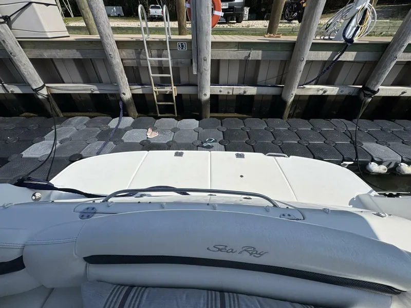 Slide: The Image of Sea Ray 420 Sundancer 2003 - 6