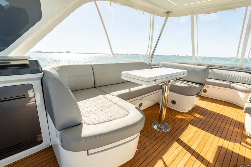 Slide: The Image of Galeon 560 FLY 2024 - 22