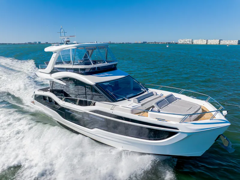 Slide: The Image of Galeon 560 FLY 2024 - 3