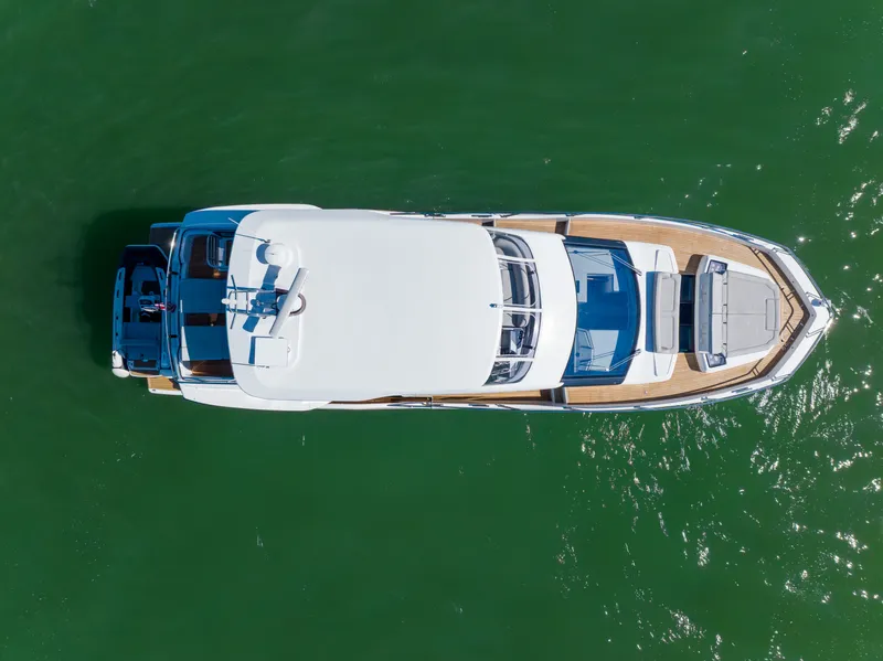 Slide: The Image of Galeon 560 FLY 2024 - 5