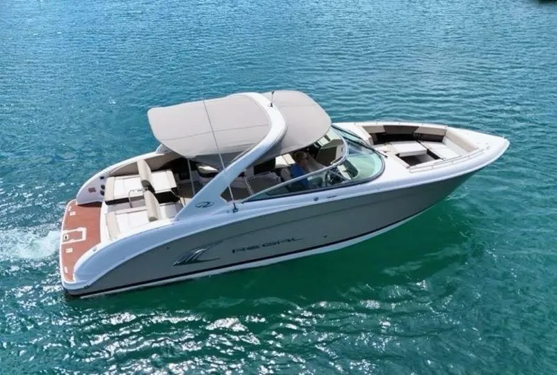 Slide: The Image of Regal 3200 Bowrider 2013 - 2