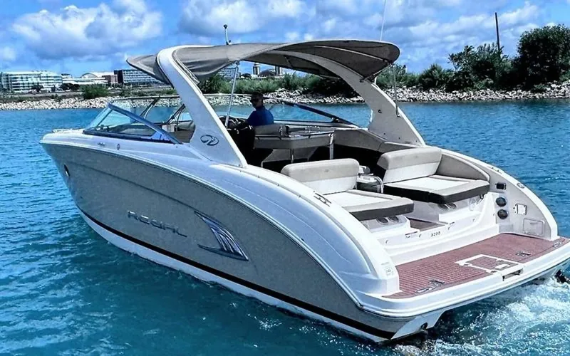 Slide: The Image of Regal 3200 Bowrider 2013 - 3