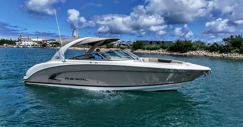 Slide: The Image of Regal 3200 Bowrider 2013 - 5