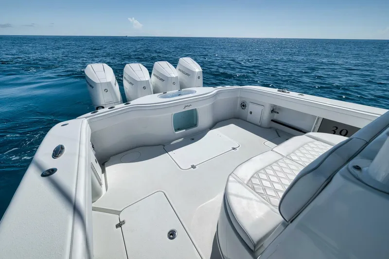 Slide: The Image of Yellowfin 39' Offshore 2023 - 26