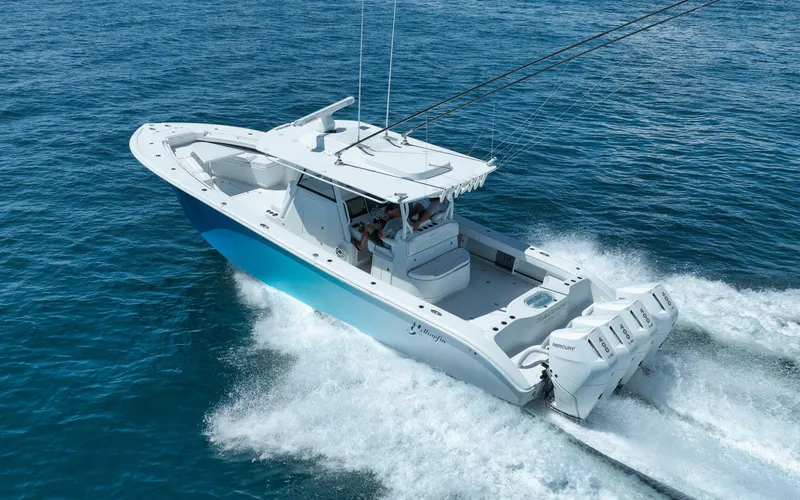 Slide: The Image of Yellowfin 39' Offshore 2023 - 3