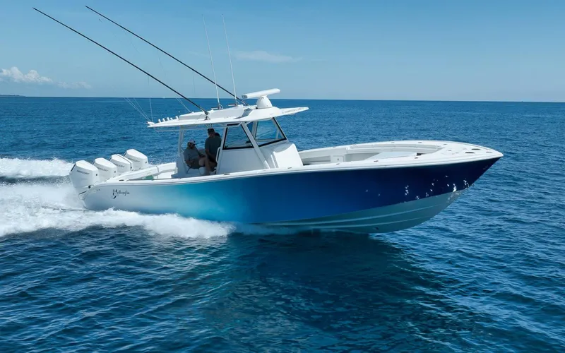 Slide: The Image of Yellowfin 39' Offshore 2023 - 30