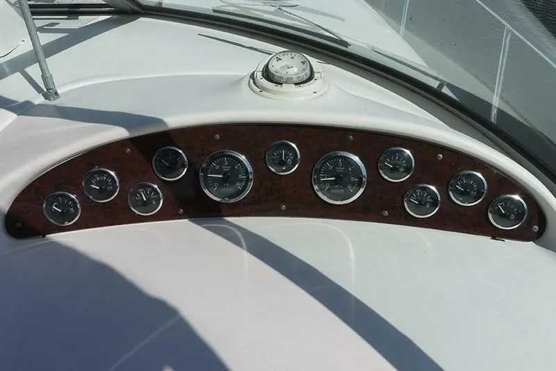 Slide: The Image of Sea Ray 340 Sundancer 2001 - 14