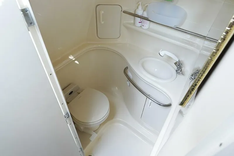 Slide: The Image of Sea Ray 340 Sundancer 2001 - 31