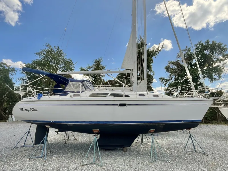 The Image of Catalina 350 2003 - 0
